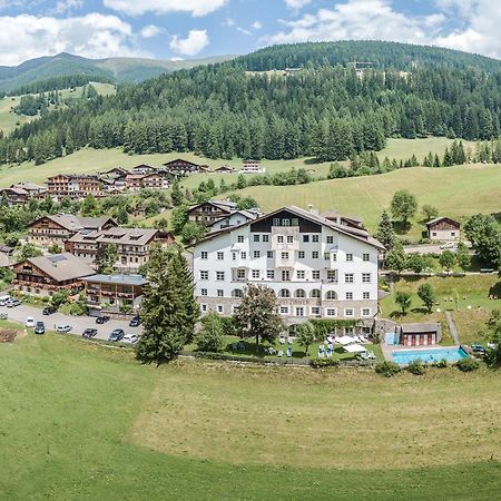 Hotel Tre Cime Sesto - Sexten Exteriör bild