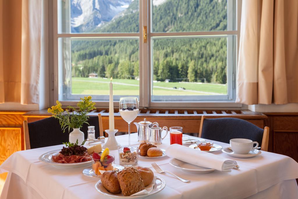 Hotel Tre Cime Sesto - Sexten Exteriör bild